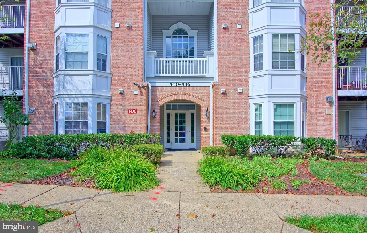 534 Kennington Rd Unit 534 #534 - Photo 2 of 17