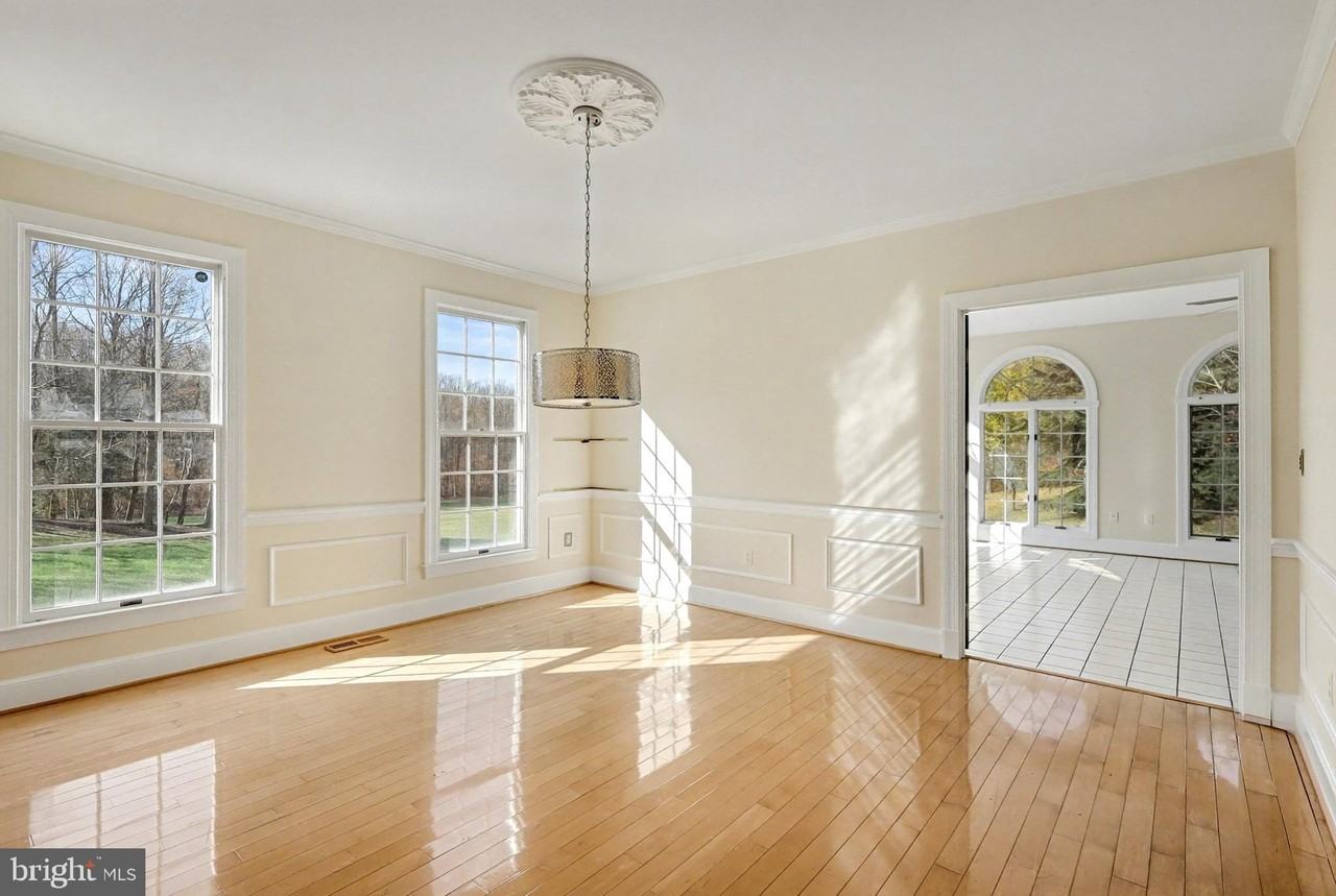 1215 Heritage Hills Drive - Photo 4 of 45