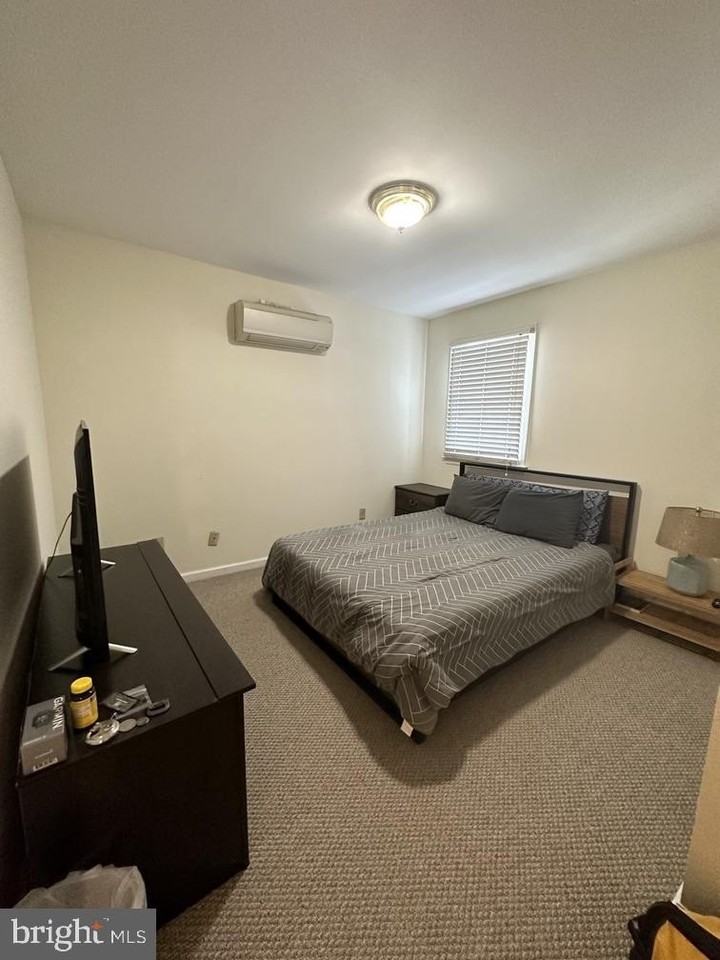 29 West State Street #1 - Photo 4 of 7