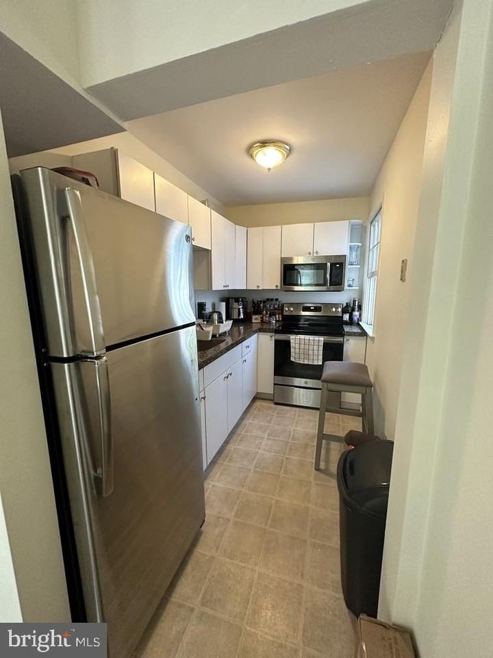 29 West State Street #1 - Photo 6 of 7