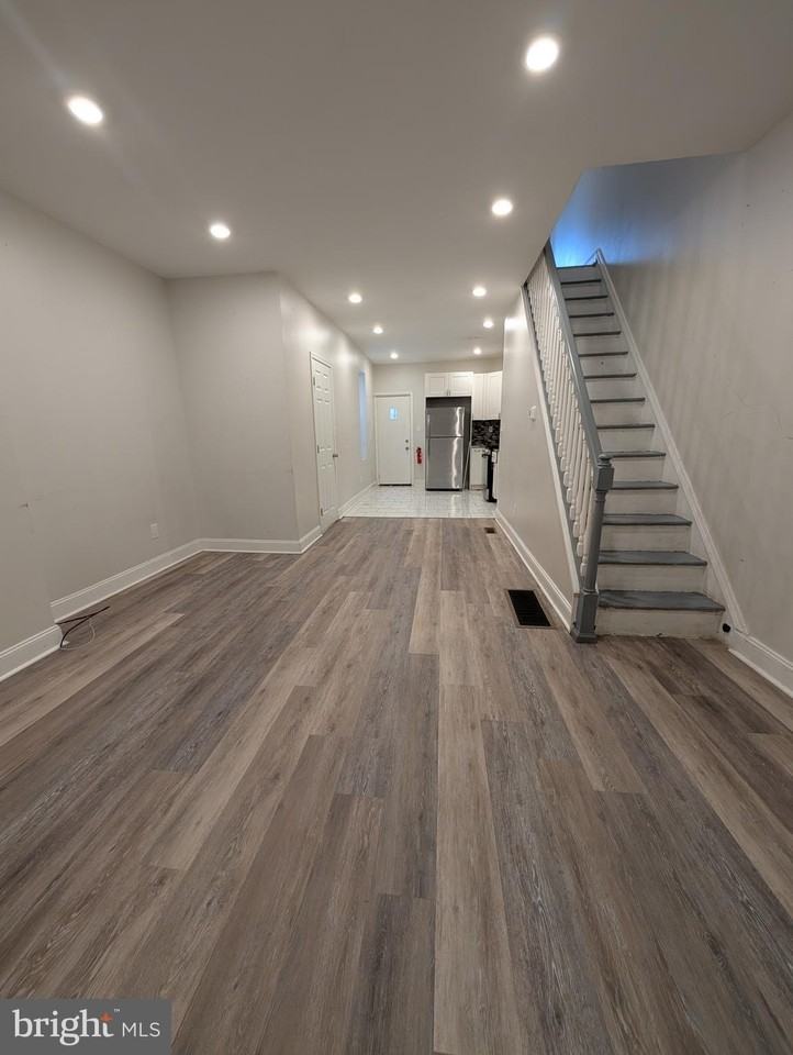 1327 North Wanamaker Street - Photo 2 of 14