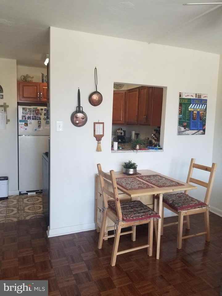 2401-00 Pennsylvania Ave Apt 3a3 #3A3 - Photo 4 of 36