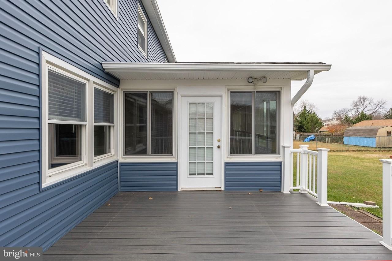 309 Fredericktowne Drive - Photo 2 of 48