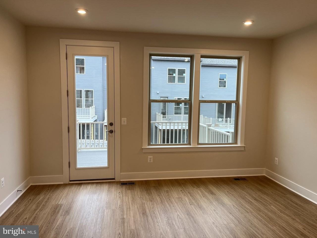 8883 Curie St - Photo 6 of 18