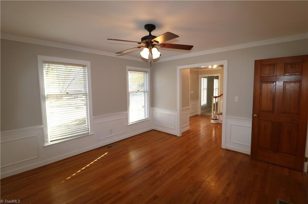 8193 Steeplechase Cir - Photo 7 of 25