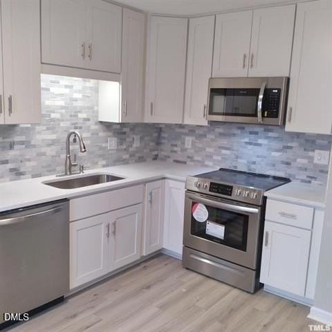 1015 Holmes St - Photo 3 of 12