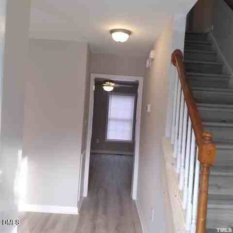 1015 Holmes St - Photo 7 of 12