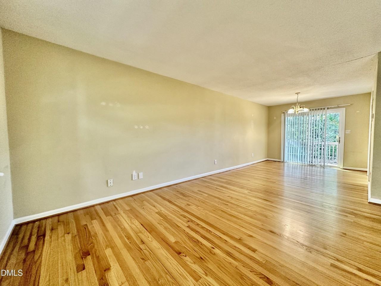 9009 Langwood Dr - Photo 4 of 18