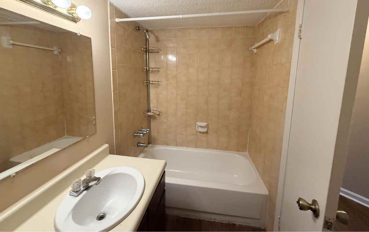 2707 Sheridan Place - Photo 7 of 17