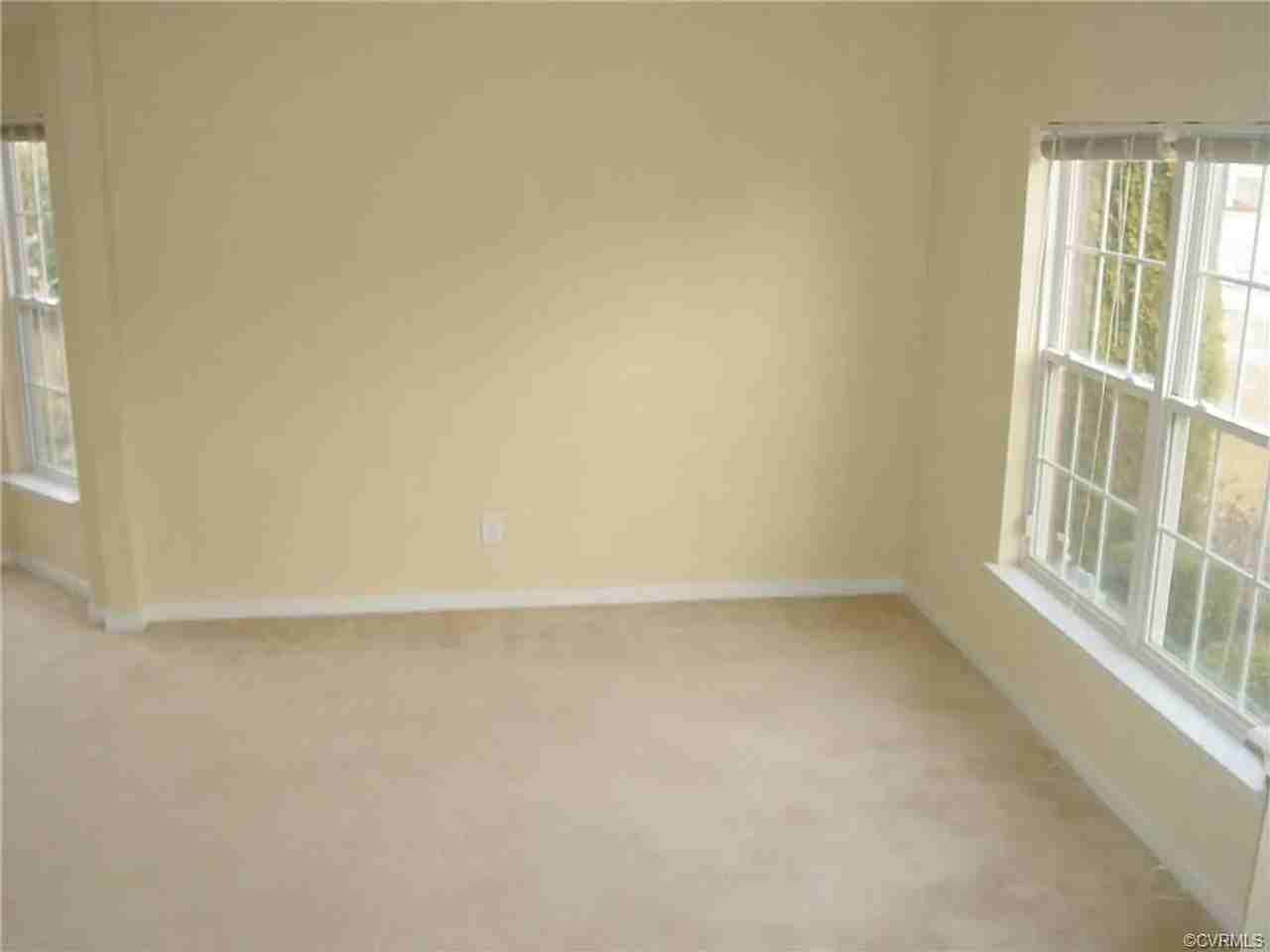 2039 Mountain Gate Ln - Photo 2 of 9