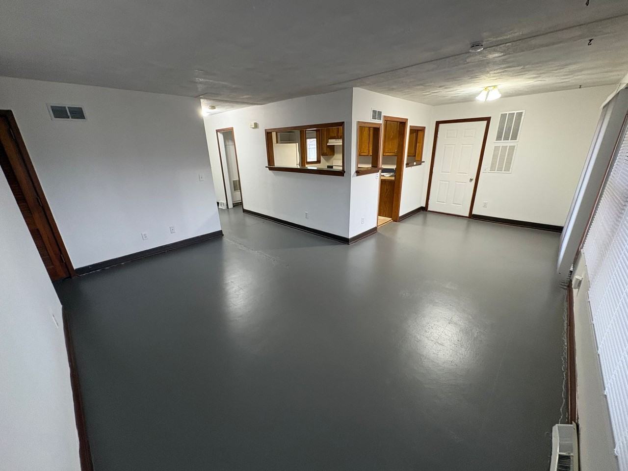 5433 W Hughes St - Photo 3 of 31