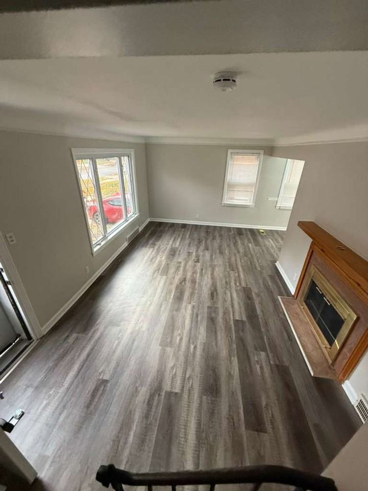 4935 Edsal Dr - Photo 4 of 15