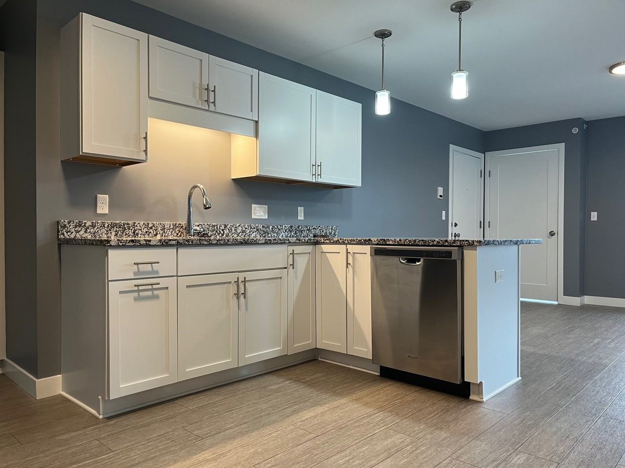 34 Mill Commons Dr - Photo 3 of 37