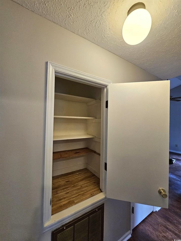 117 Partridge Berry Road - Photo 5 of 33