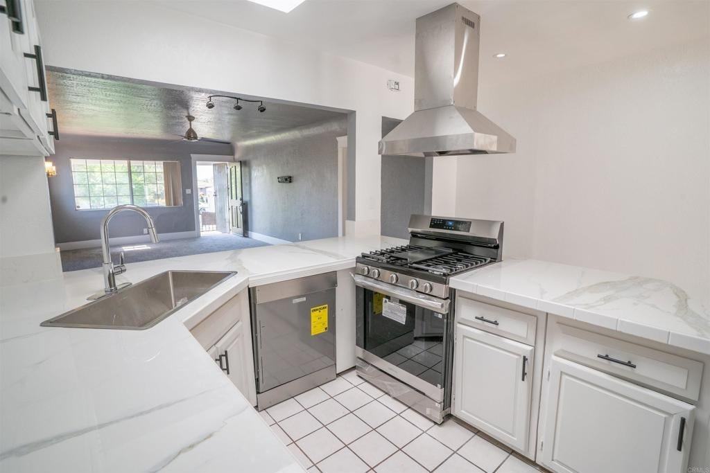 164 Tremont Street - Photo 7 of 12