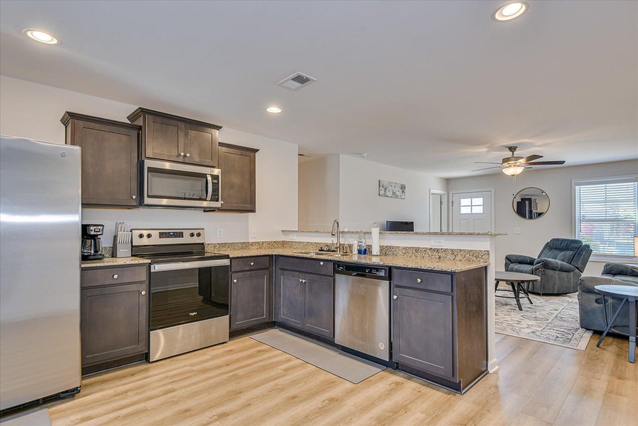 2047 Catlet Court - Photo 7 of 23