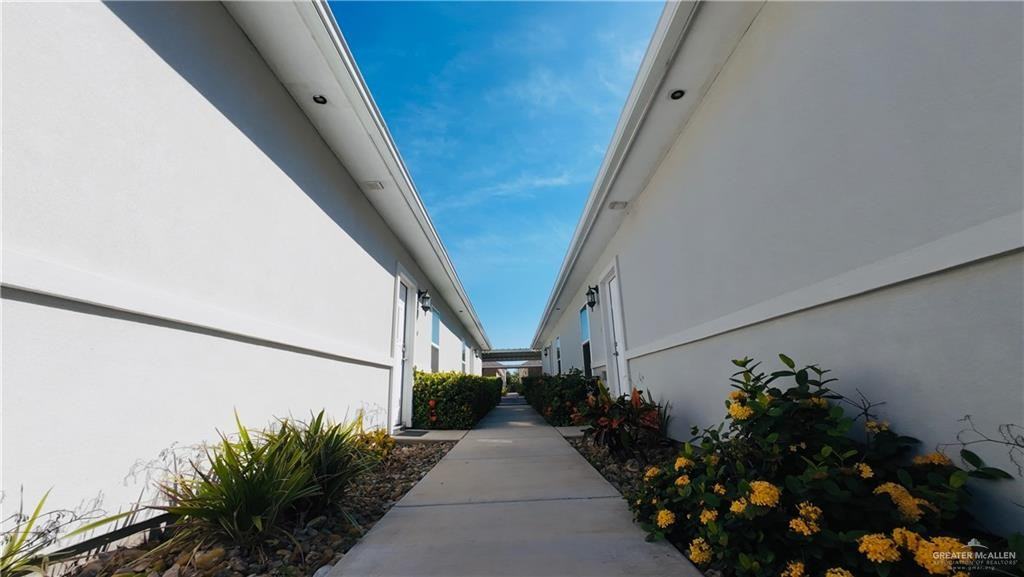 408 Carlisle Avenue - Photo 6 of 17