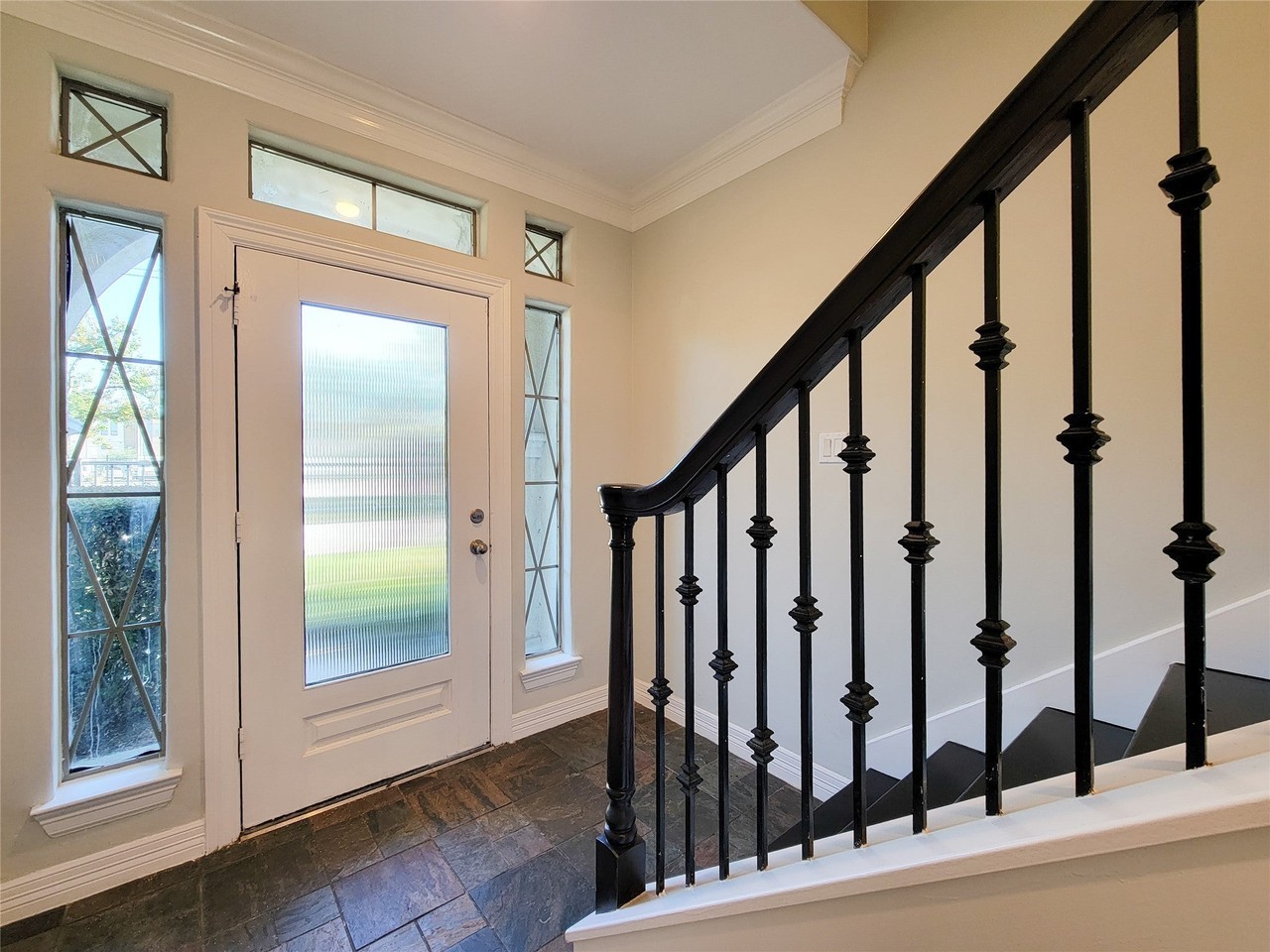 2416 La Branch St - Photo 2 of 44