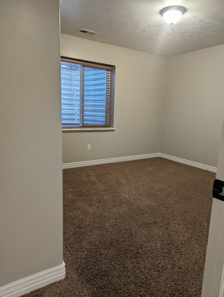 285 Sw - Photo 7 of 17