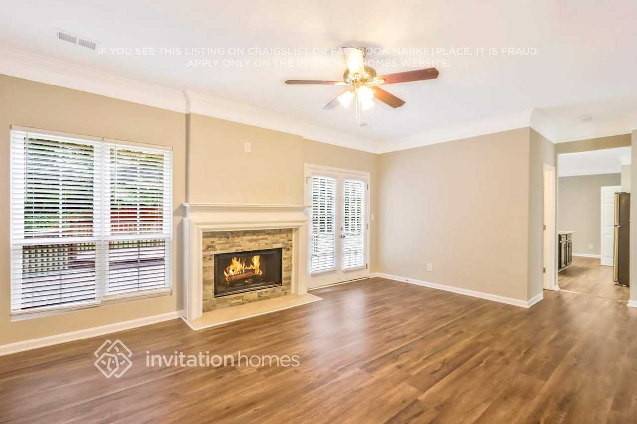 2140 Buckley Trl - Photo 3 of 26