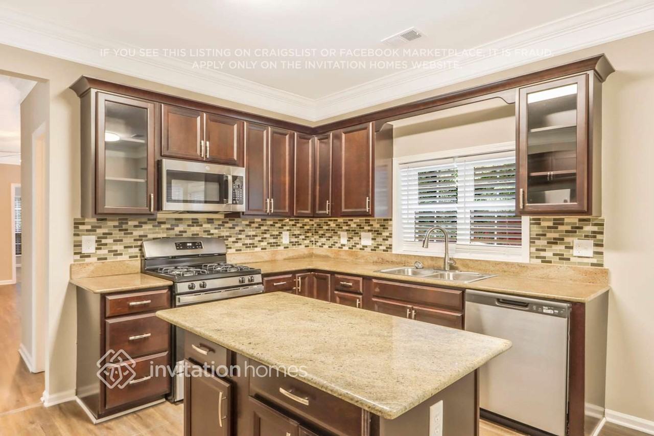 2140 Buckley Trl - Photo 5 of 26