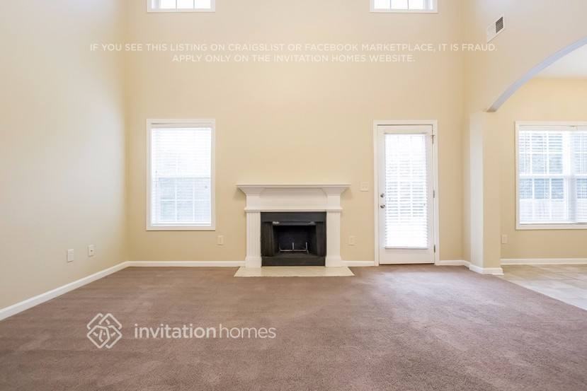 6532 Silk Tree Pointe - Photo 3 of 15