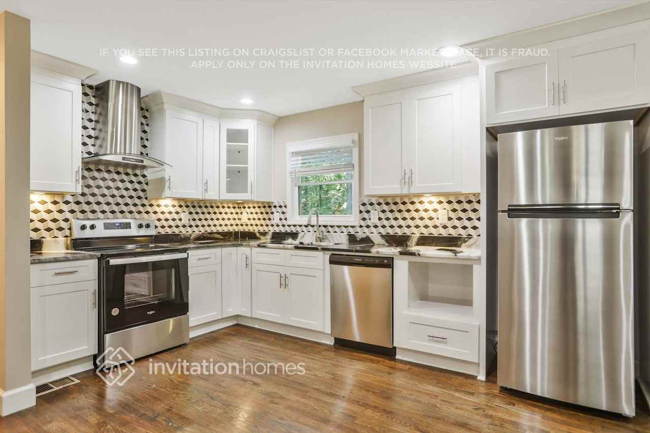 664 Indigo Ln Nw - Photo 4 of 15