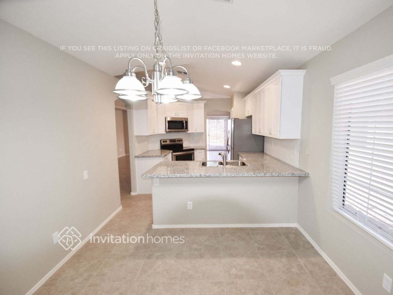 6166 W Pontiac Dr - Photo 4 of 15
