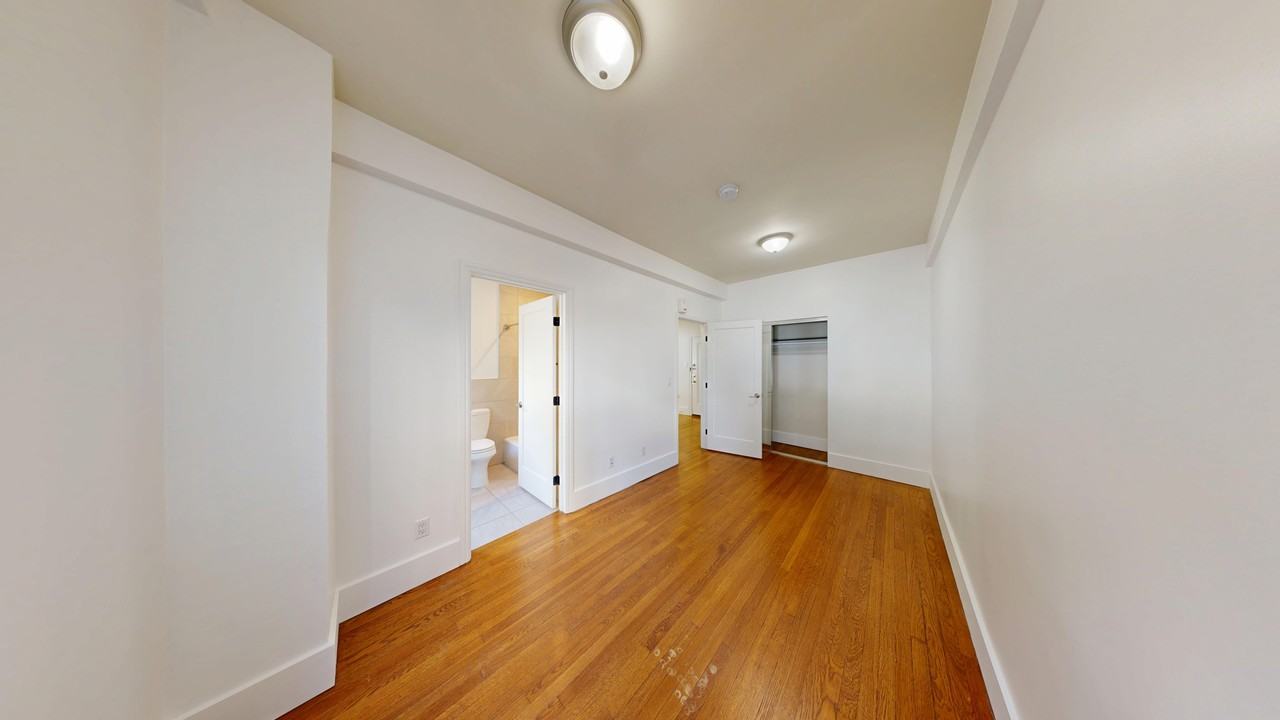 2677 Larkin Street - Photo 5 of 25