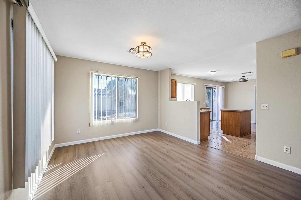 16175 West Adams Street - Photo 4 of 27