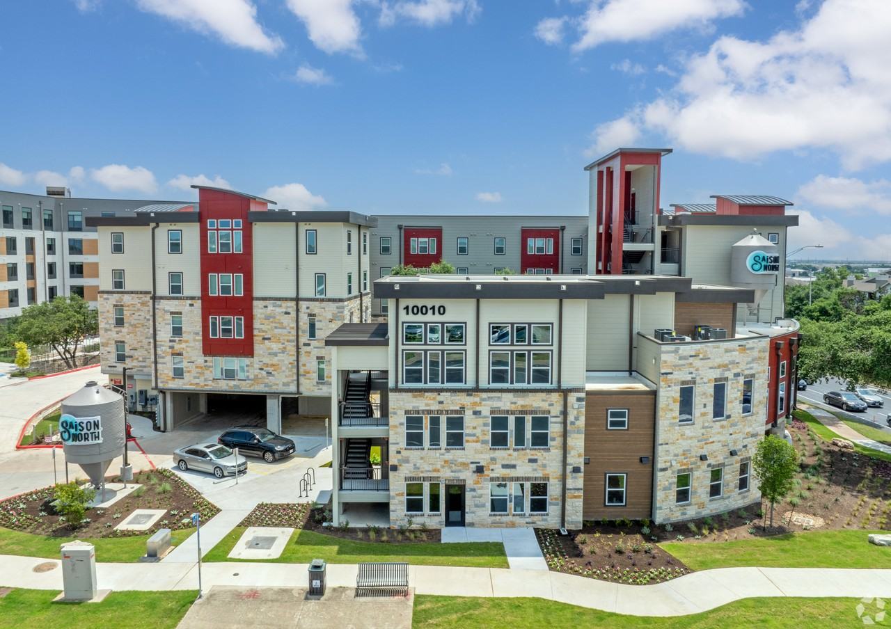 Saison North - Photo 4 of 27