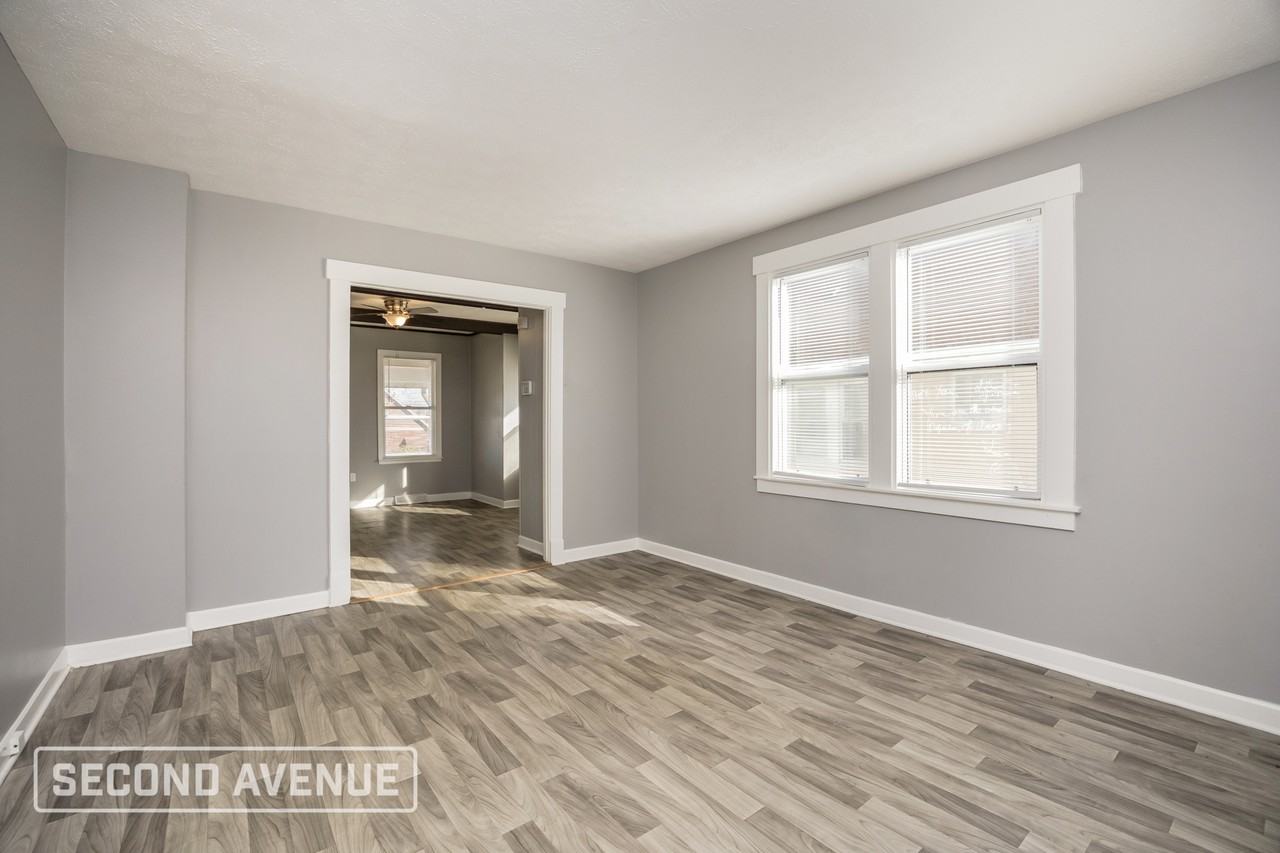 1806 Sundale Ave - Photo 3 of 29