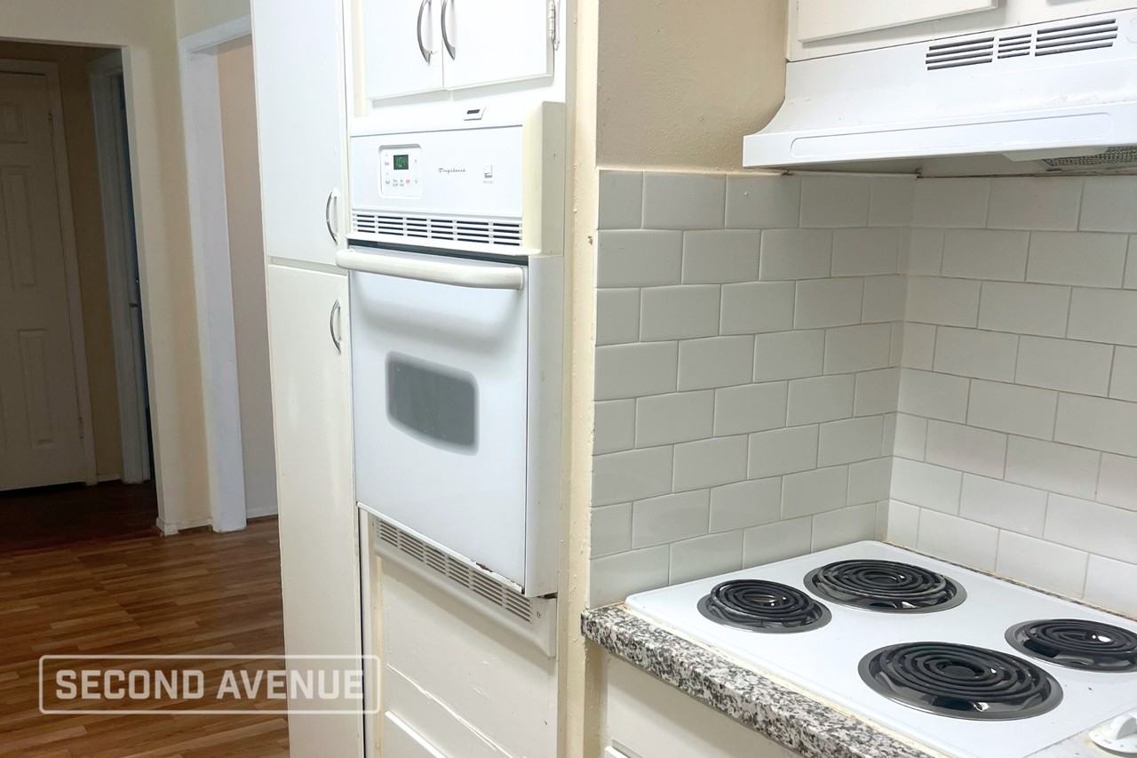 11727 N Marcia Cir - Photo 2 of 10