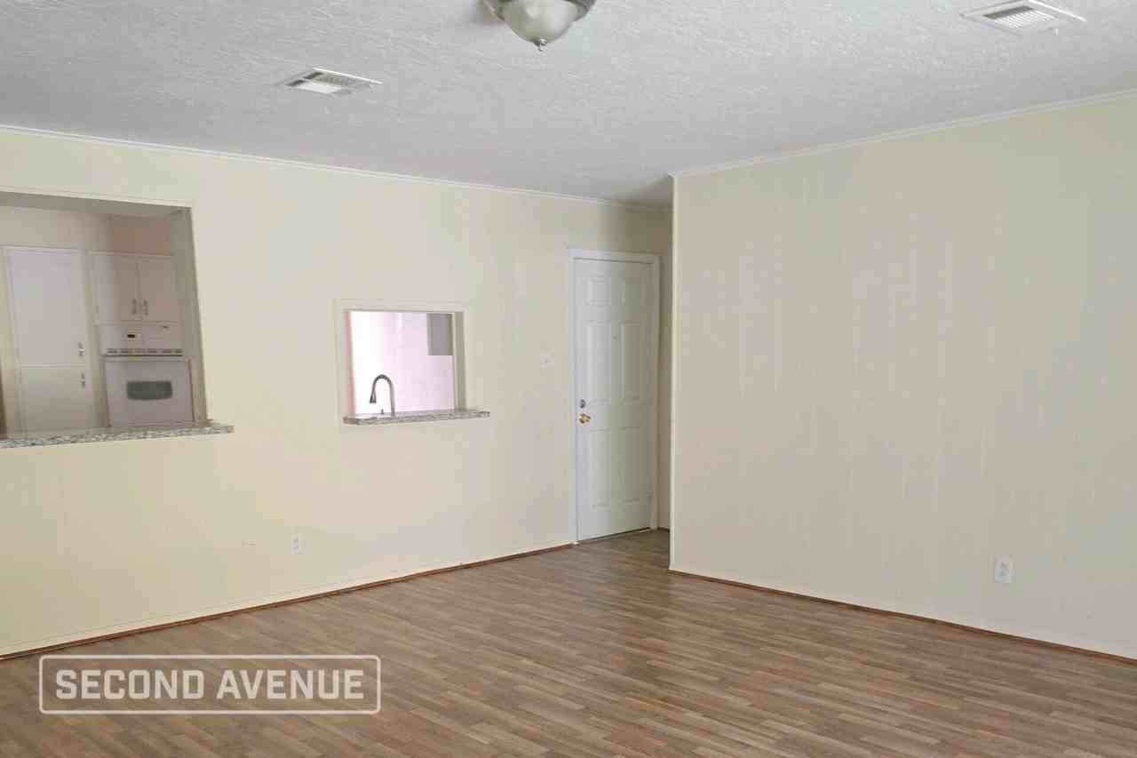 11727 N Marcia Cir - Photo 4 of 10