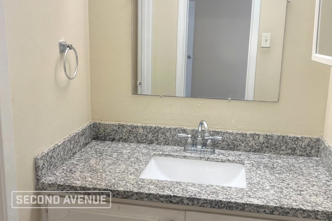 11727 N Marcia Cir - Photo 7 of 10