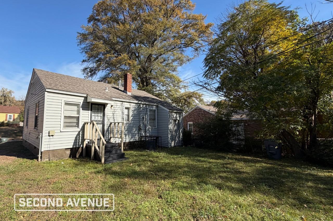 2709 Henley Dr - Photo 2 of 19