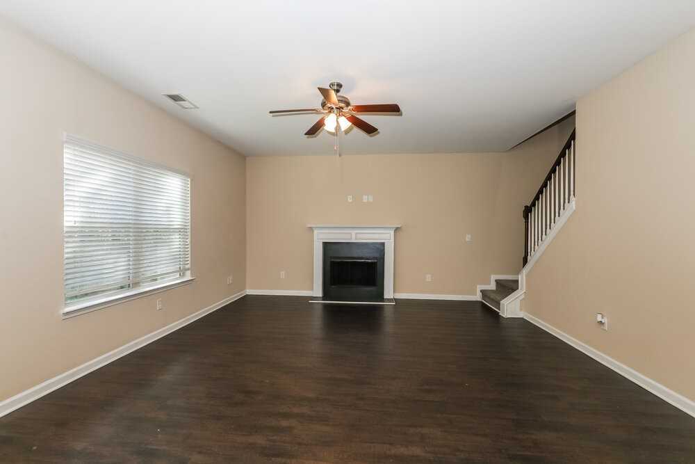 705 Yukon Way - Photo 4 of 17