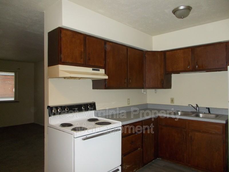 130 Elm St #5 - Photo 6 of 13