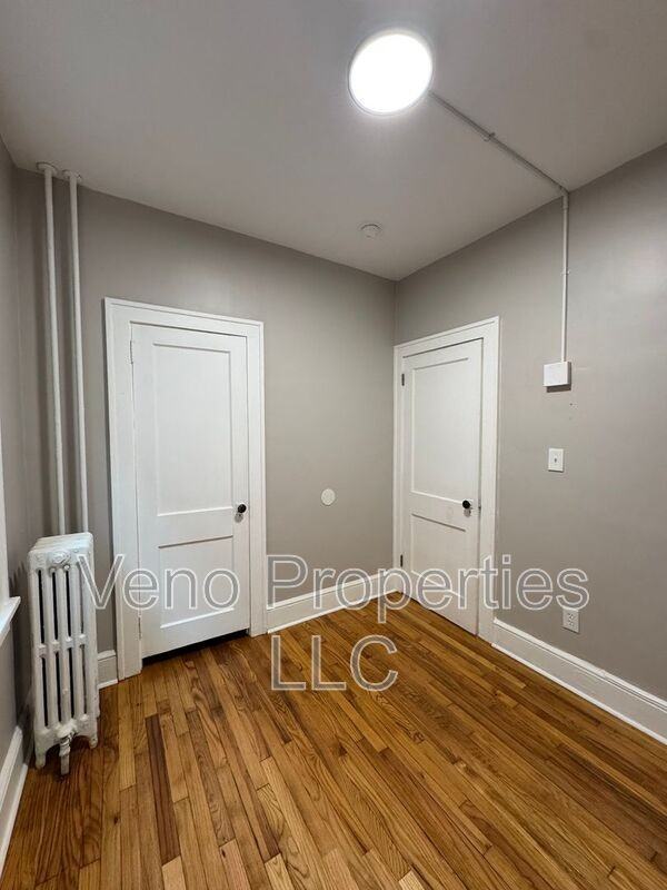 179 9th Street #1 - Photo 4 of 14