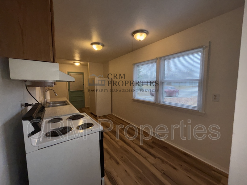 811 Miami Boulevard - Photo 7 of 31