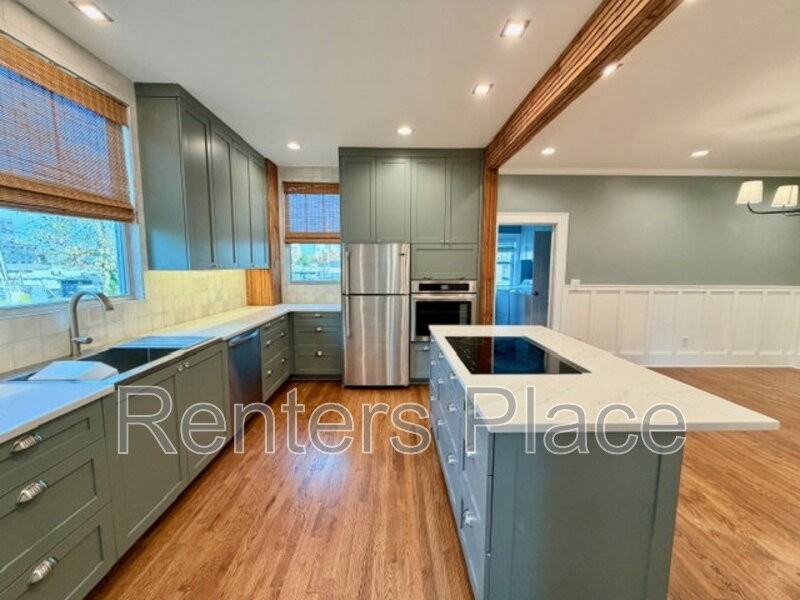 105 East 19th Street - Photo 5 of 6