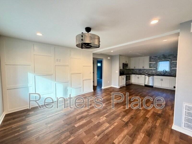 807 S Trenton Ave #1 - Photo 4 of 13