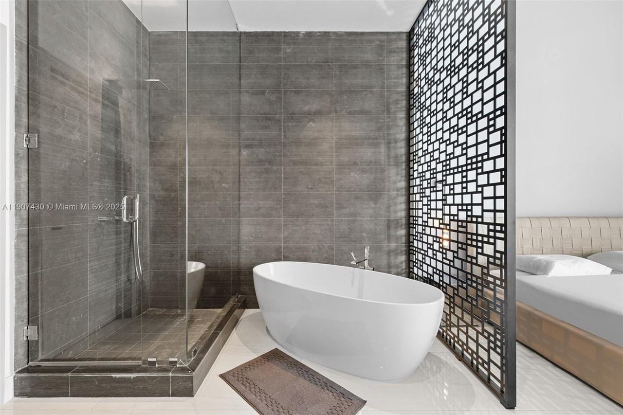 NE 32nd St & Biscayne Blvd - Photo 7 of 15