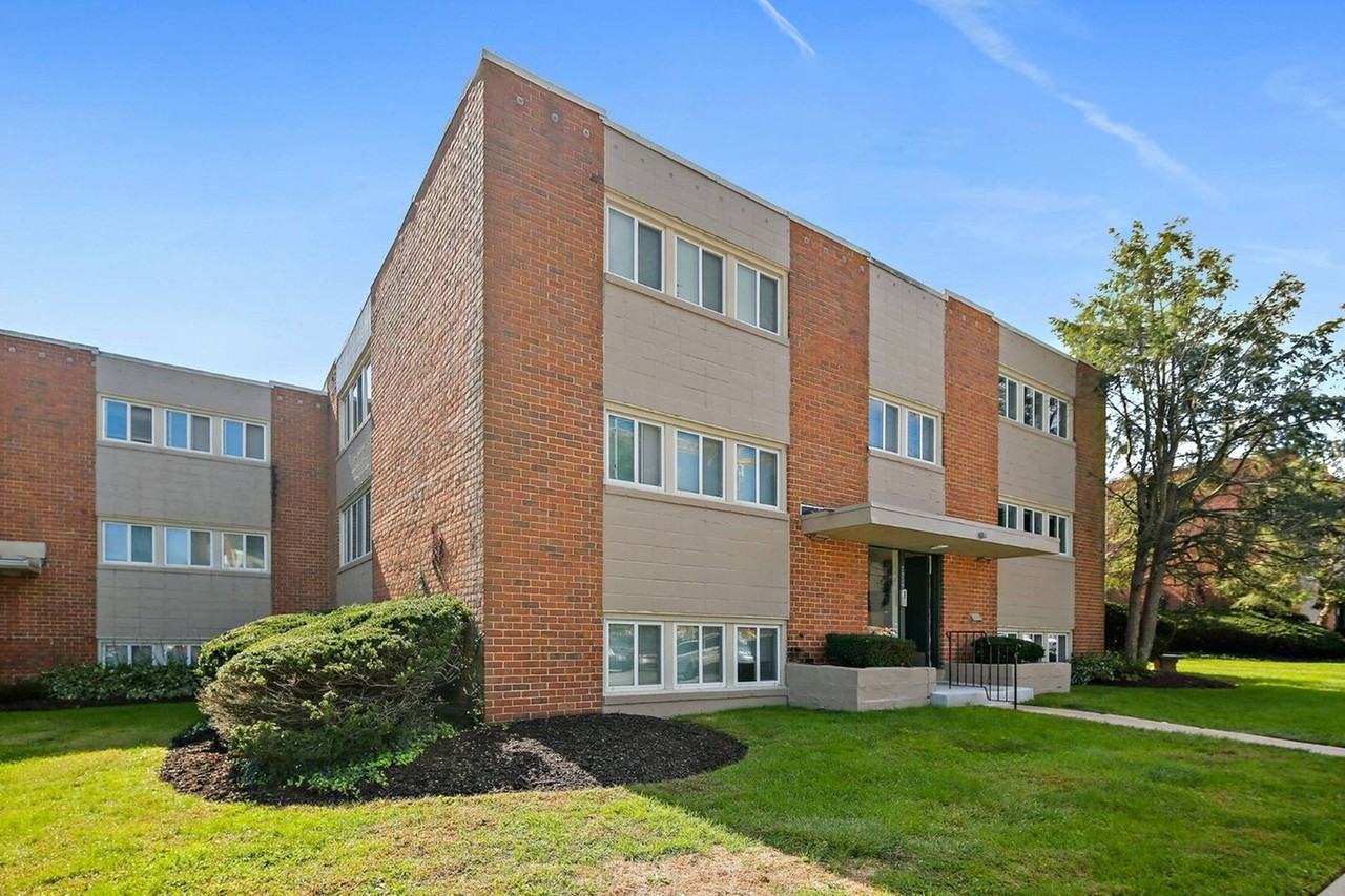 The Greenbriar - Photo 7 of 22