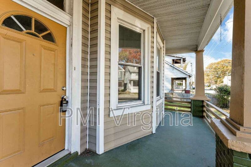 527 West 26th Street - Photo 3 of 47