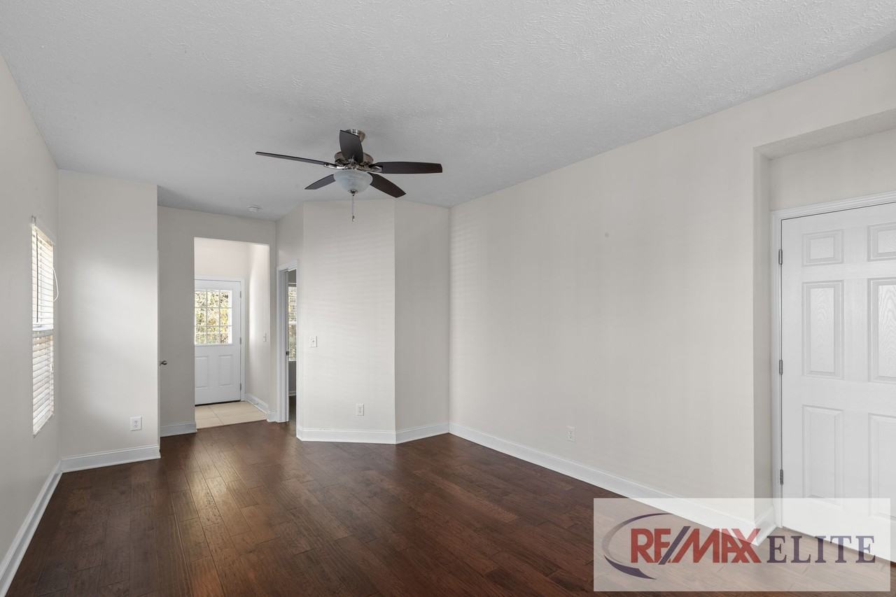 1342 Crown Point Place - Photo 6 of 33