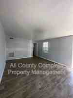 featured image of 3254 Phyllis St