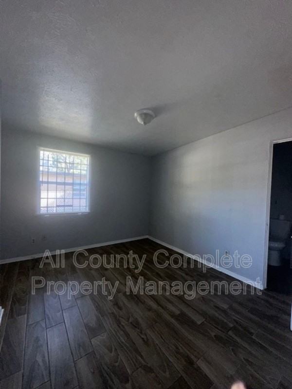 3254 Phyllis St - Photo 7 of 9