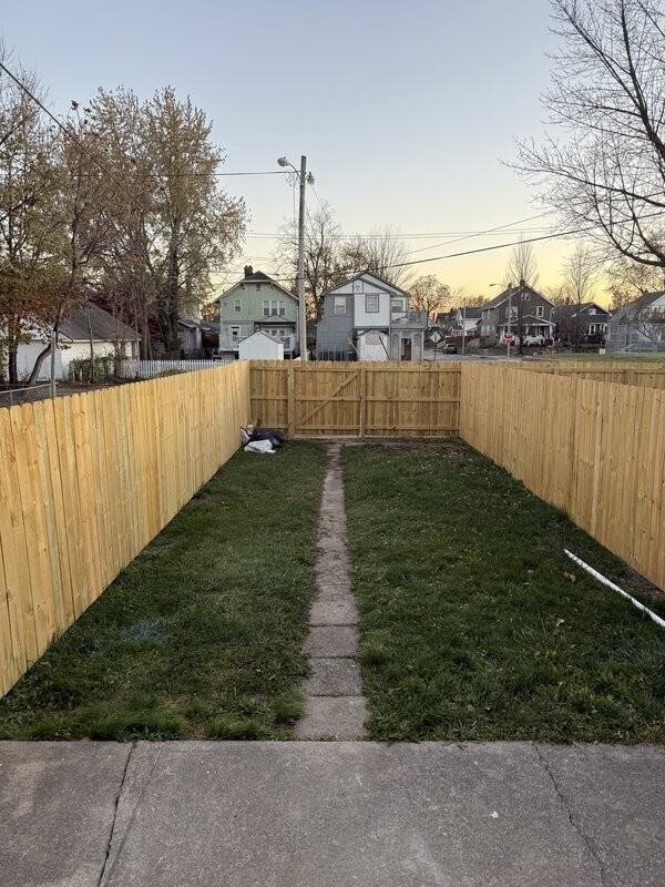 207 E Southwood Ave - Photo 7 of 29