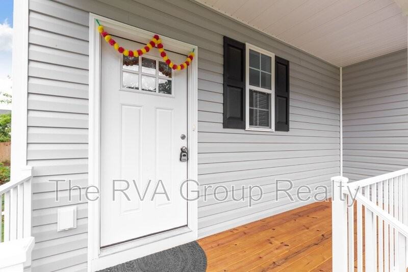 5620 Moss Side Ave - Photo 6 of 38